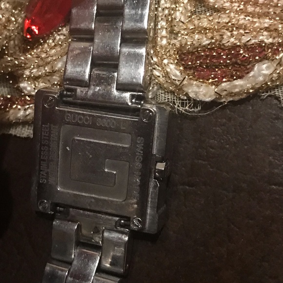 Gucci watch - Picture 2 of 4